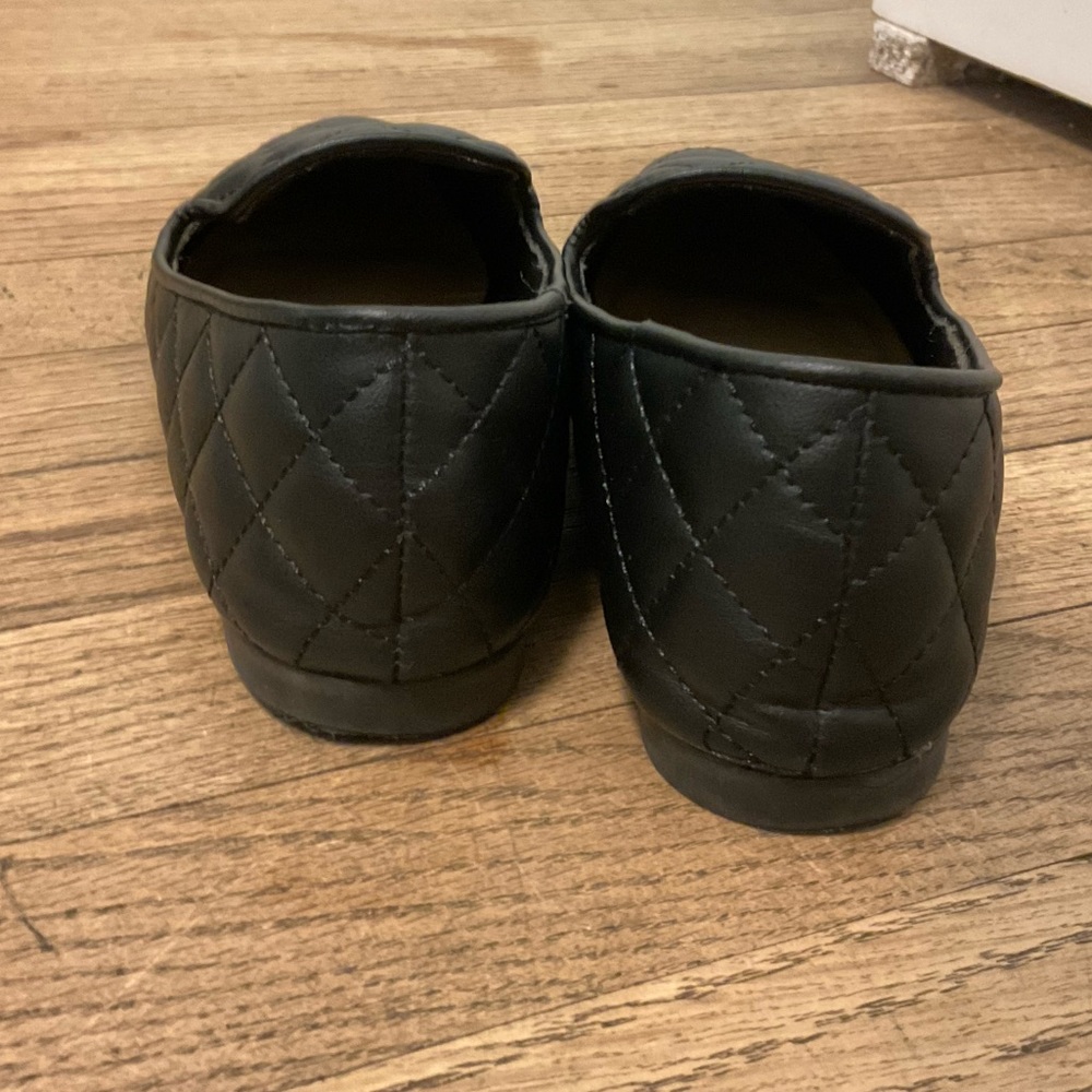 Journee Collection Women's Lavvina Quilted Black Loafer Flat Leather Shoe 🥿 - Picture 10 of 12